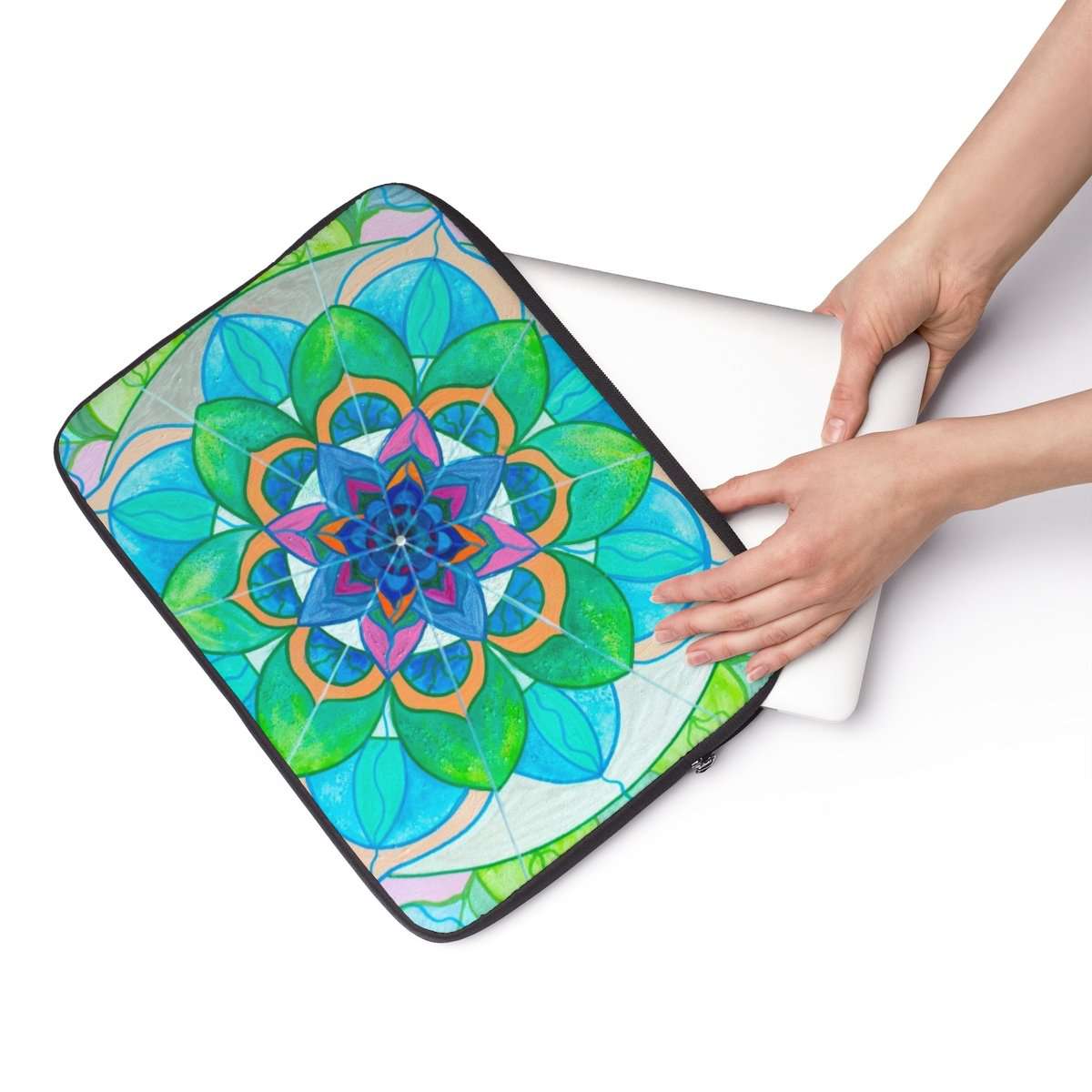 the-official-site-for-authentic-openness-laptop-sleeve-fashion_3.jpg