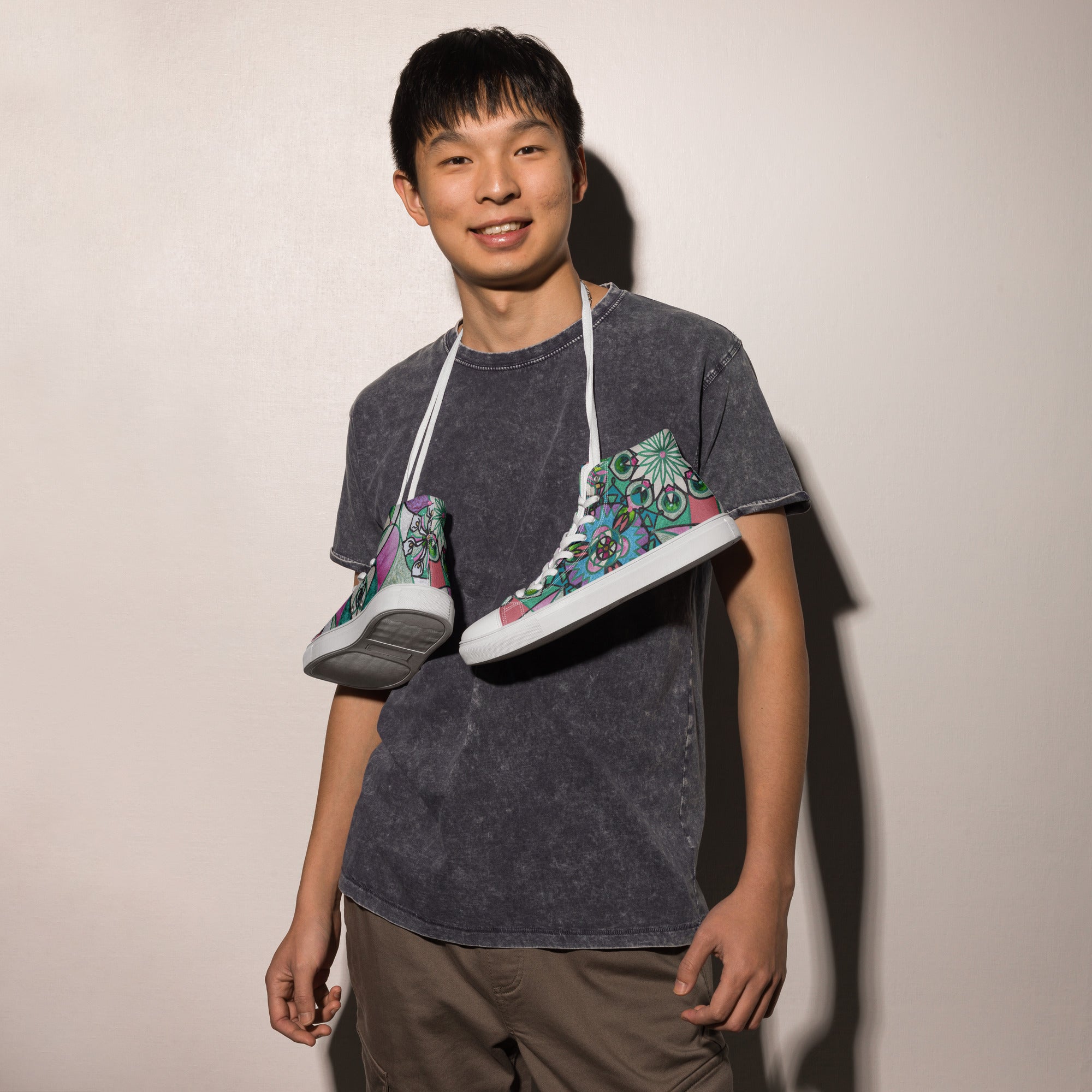 discount-quan-yin-consciousness-mens-high-top-canvas-shoes-supply_1.jpg