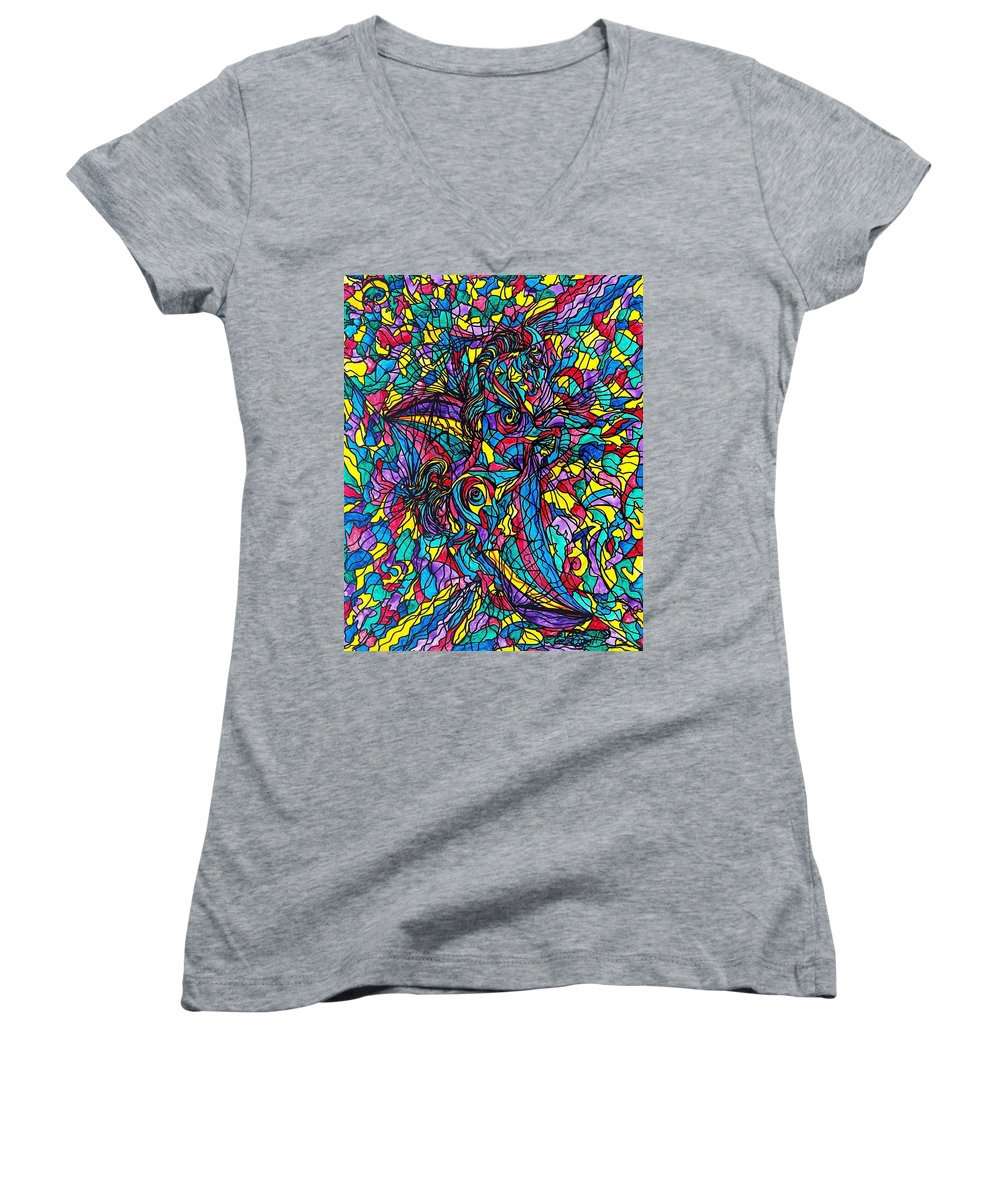 find-the-newest-stallion-womens-v-neck-supply_2.jpg